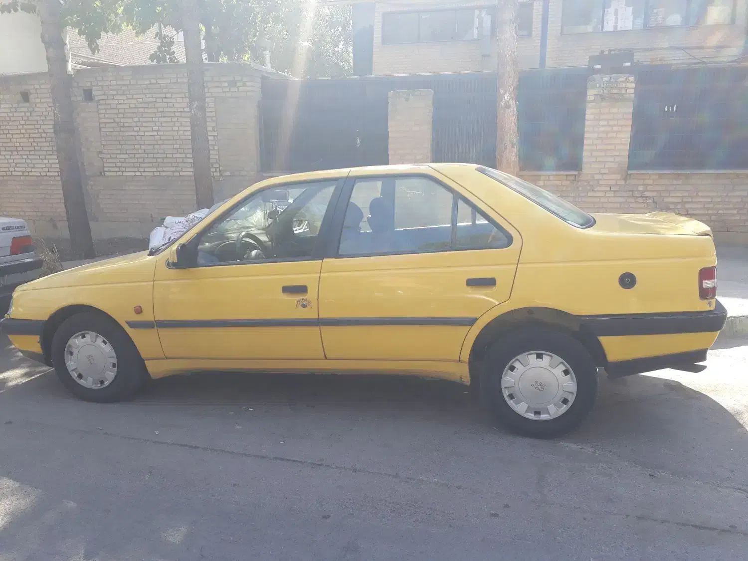 تاکسی پژو۴۰۵|خودرو سواری و وانت|دورود, |دیوار