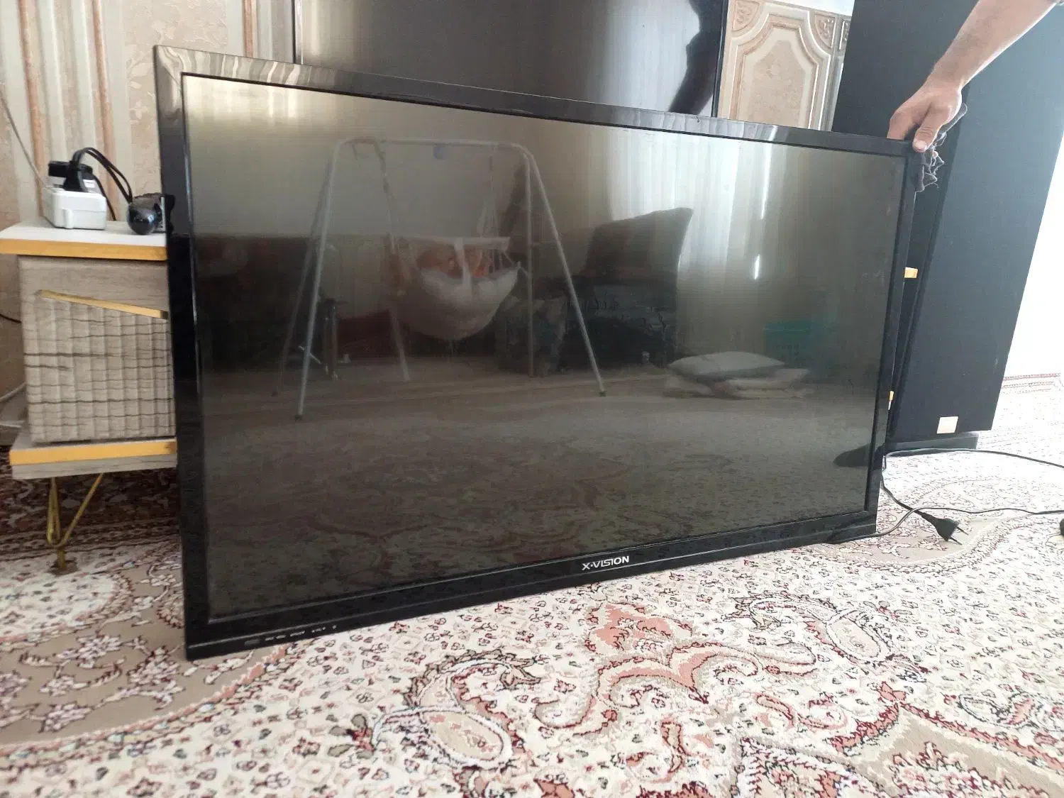 تلوزیون 42 اینچ|تلویزیون و پروژکتور|گناباد, |دیوار