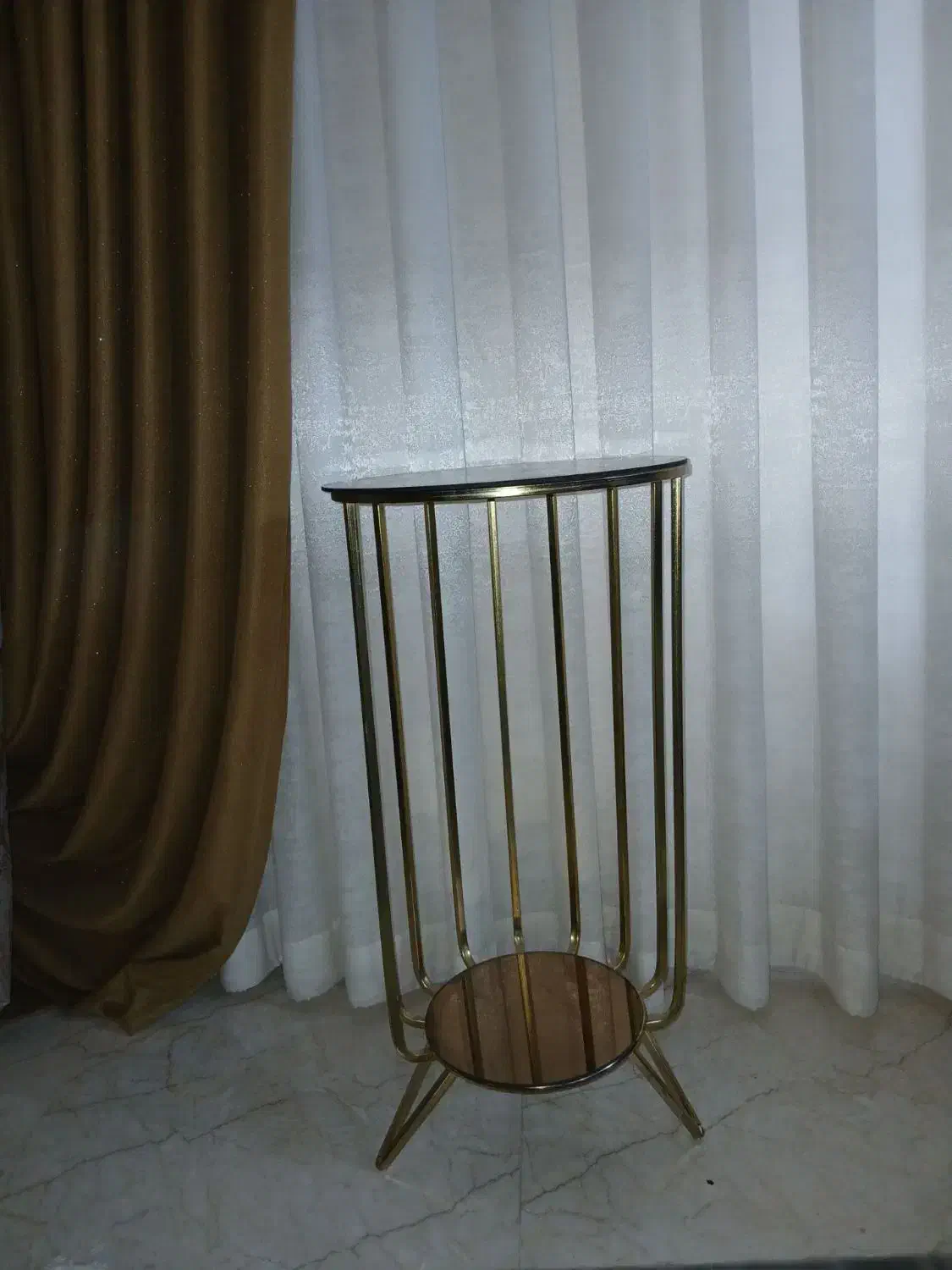 استند زیبای طلایی|کتابخانه، شلف، قفسه‌های دیواری|تربت جام, زیباکنار|دیوار