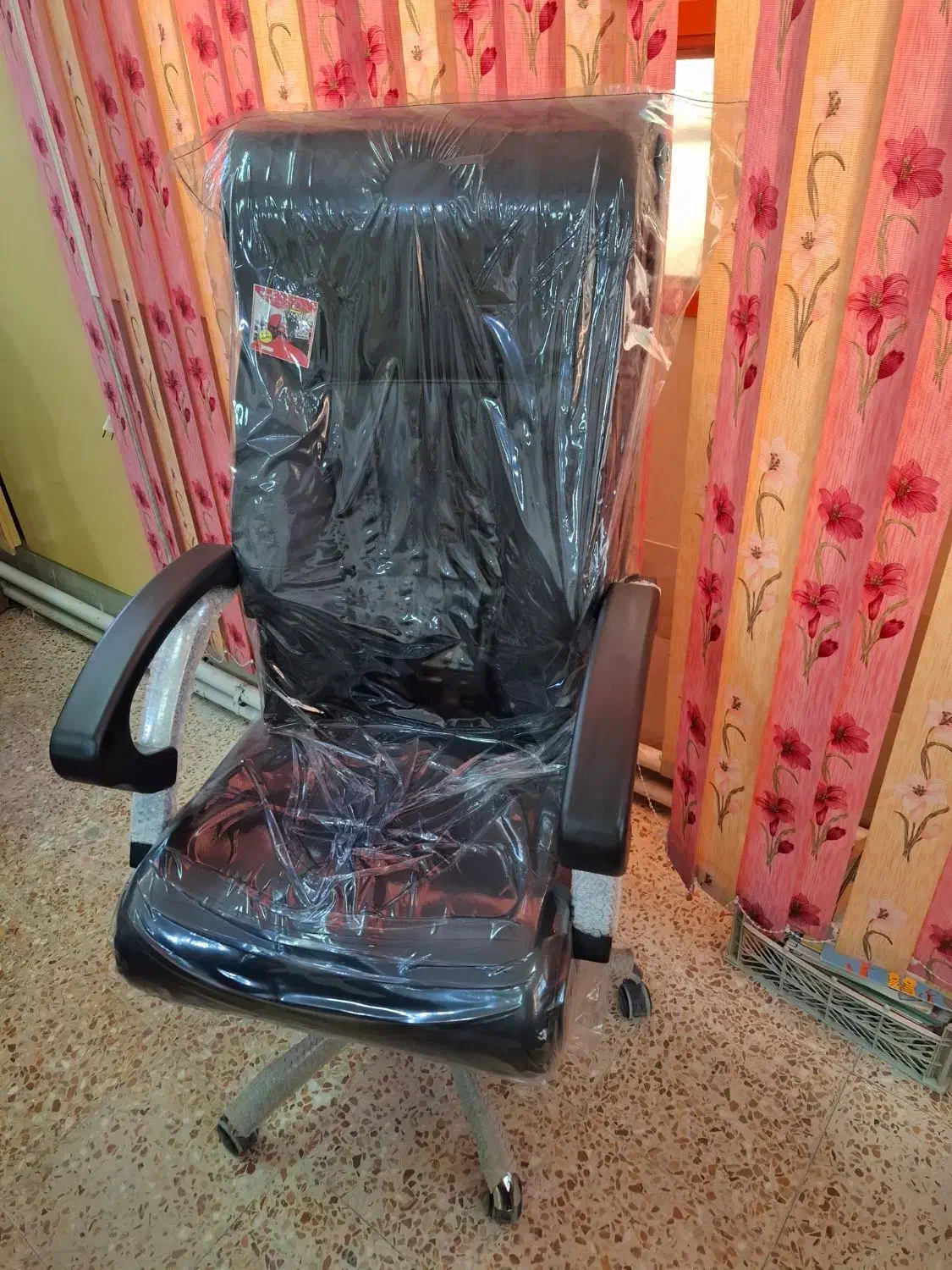 صندلی شیک اداری|مبلمان اداری|کازرون, |دیوار