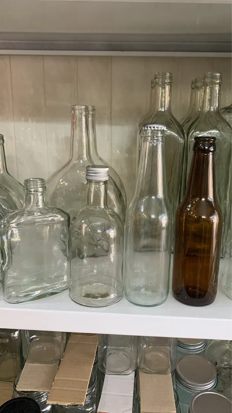 پخش بطری و بانکه و جار شیشه ایی|ظروف نگهدارنده، پلاستیکی، یک‌بارمصرف|یزد, |دیوار