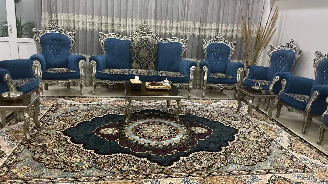 مبل سلطنتی ۹ نفره به همراه میز ناهار خوری ۶ نفره|مبلمان خانگی و میز عسلی|ایذه, |دیوار