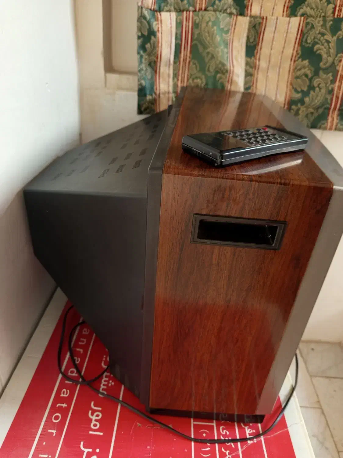 فروش تلویزیون قدیمی|تلویزیون و پروژکتور|اصفهان, شهید رجایی|دیوار