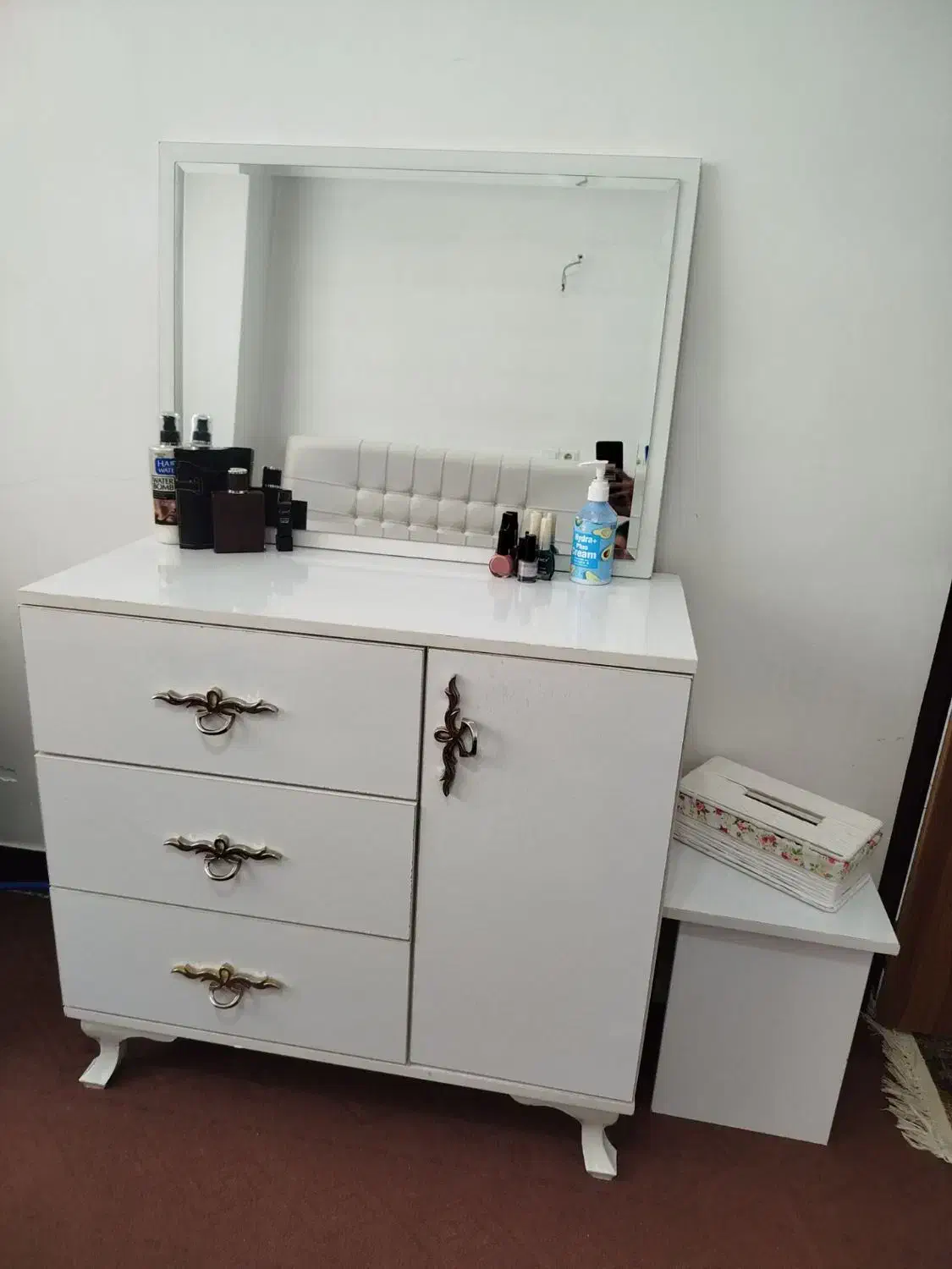 سرویس خواب|تخت و سرویس خواب|فرخ‌شهر, |دیوار