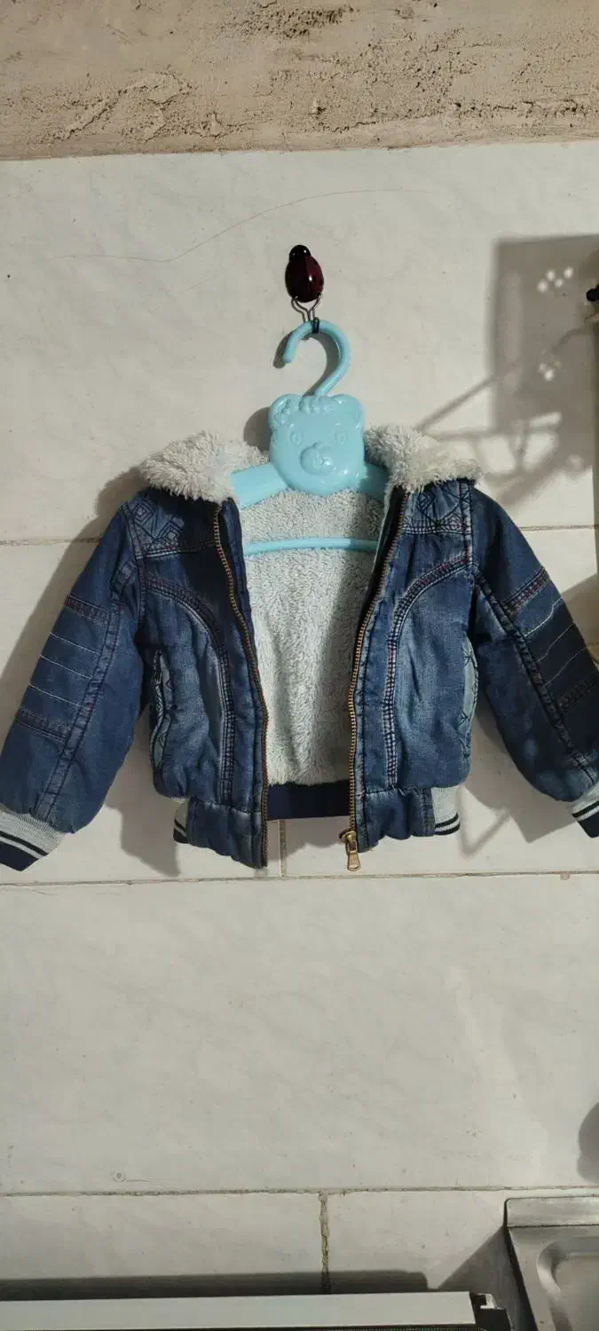 کاپشن|کفش و لباس بچه|شهرضا, |دیوار