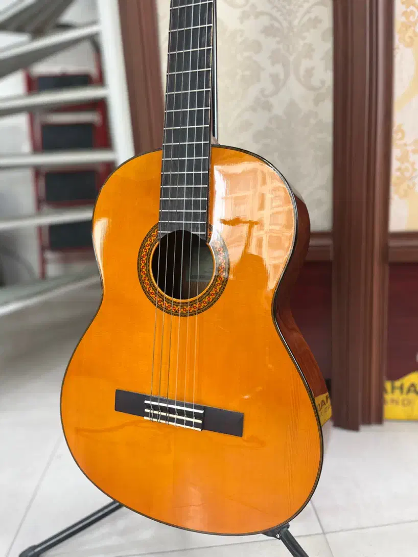 گیتار یاماها c70 نو|گیتار، بیس، امپلیفایر|قوچان, |دیوار