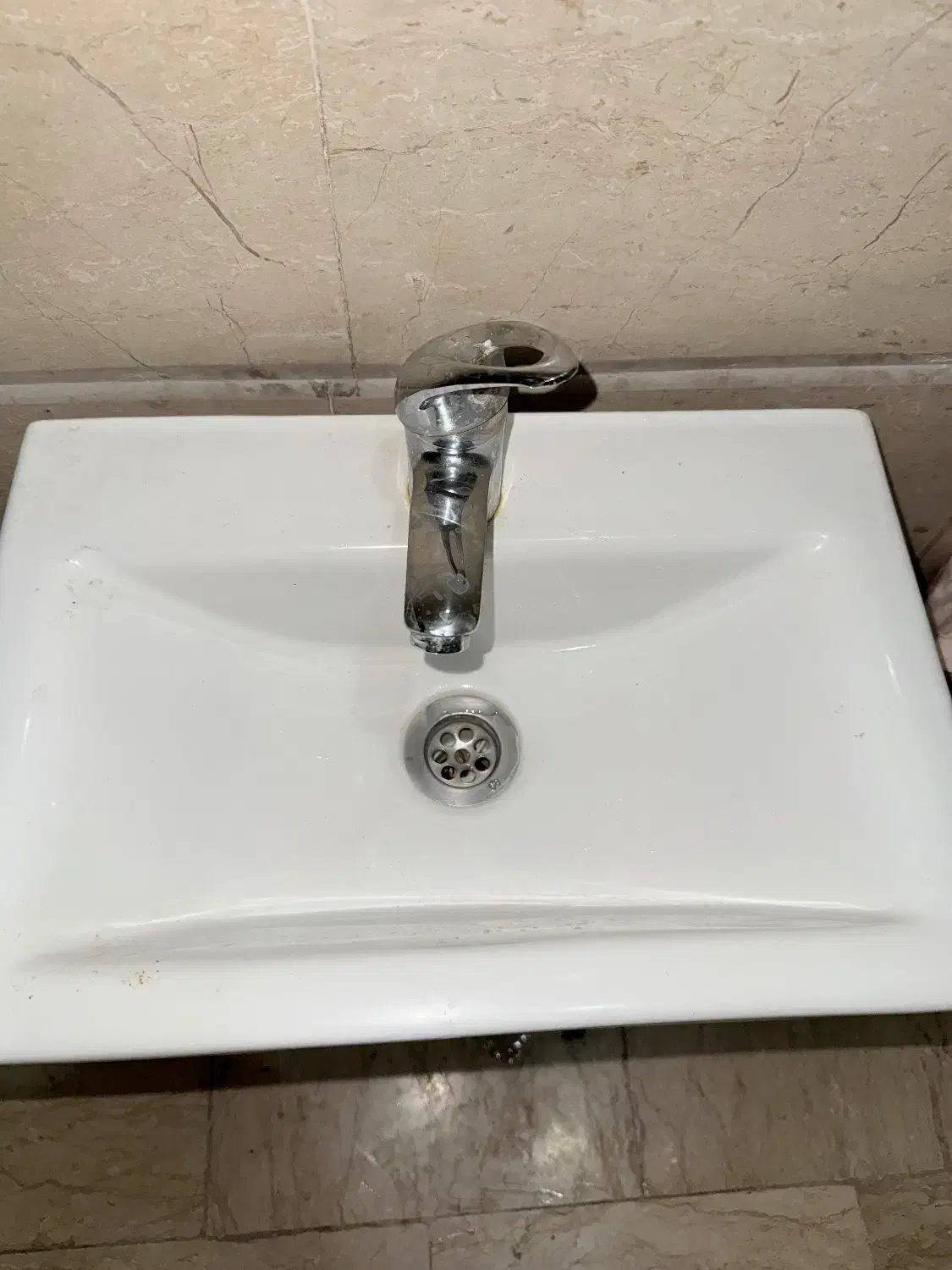 روشویی با شیر آب|لوازم سرویس بهداشتی|بندرعباس, |دیوار