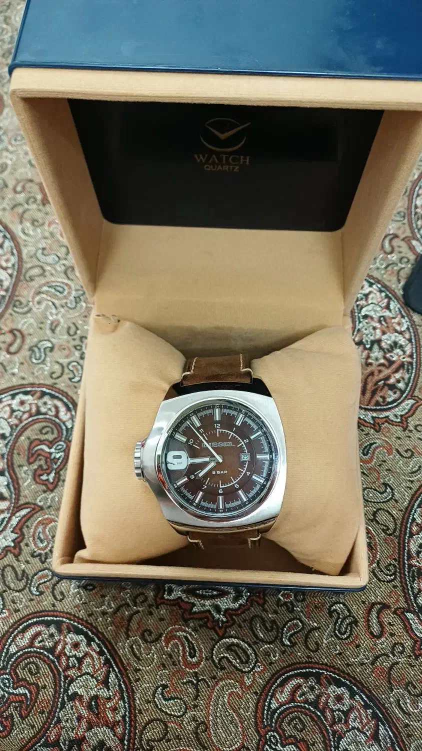 ساعت مردانه دیزل اصل و اورجینال با بند چرمی|ساعت|تهران, نازیآباد|دیوار