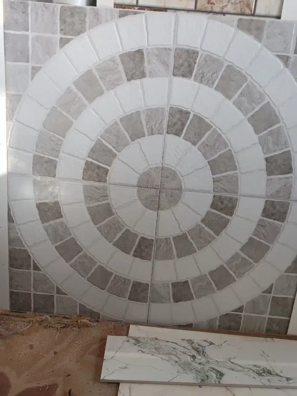 فروش ویژه کاشی وسرامیک وپله اعم از برشی و کارتونی|مصالح و تجهیزات ساختمان|قمرود, |دیوار