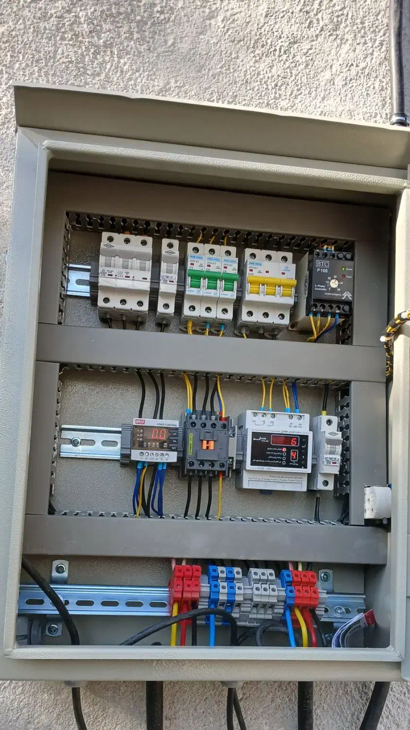 برق وتابلوبرق|خدمات پیشه و مهارت|شهرضا, |دیوار