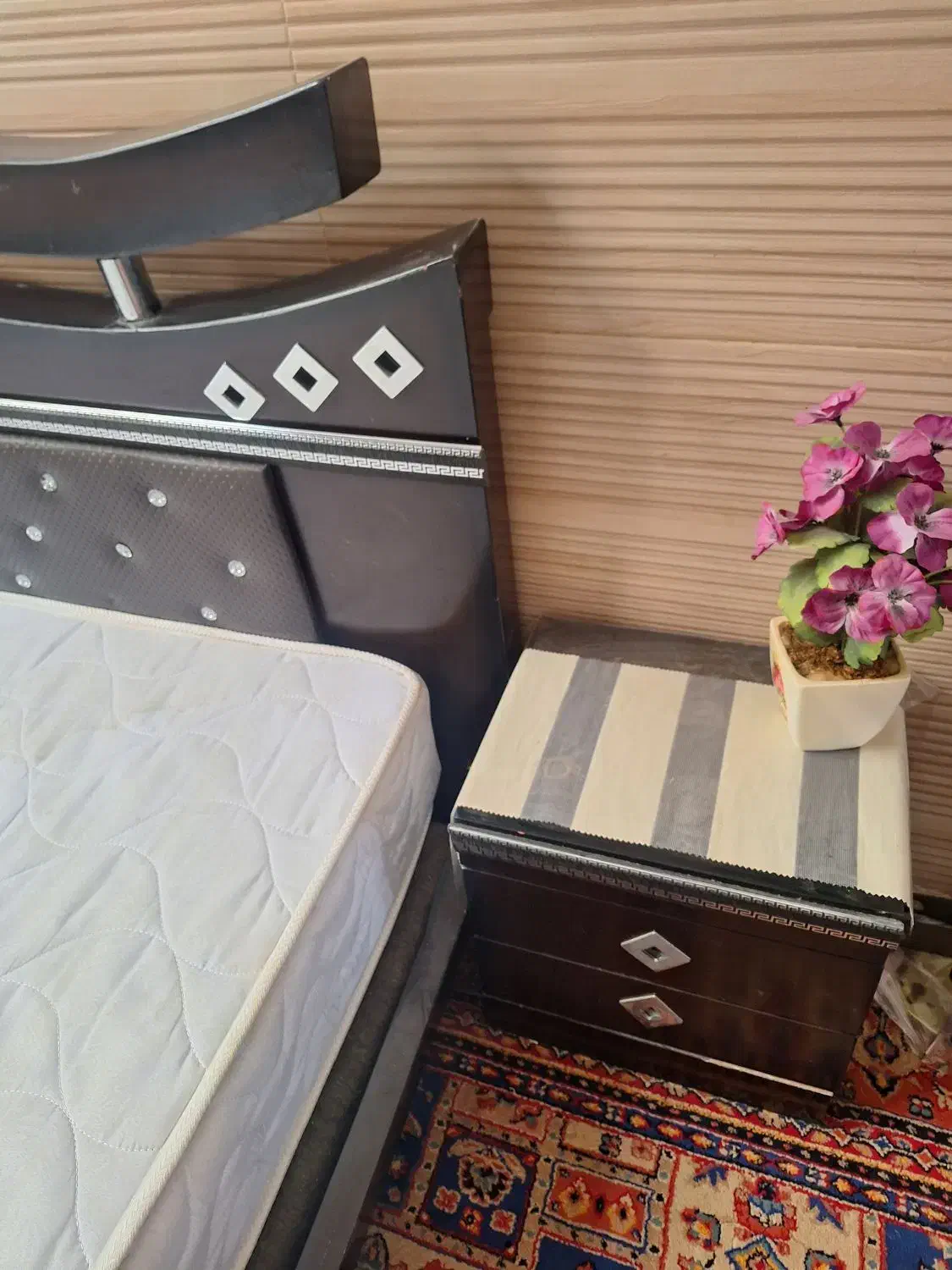 تخت خواب|تخت و سرویس خواب|یزد, |دیوار