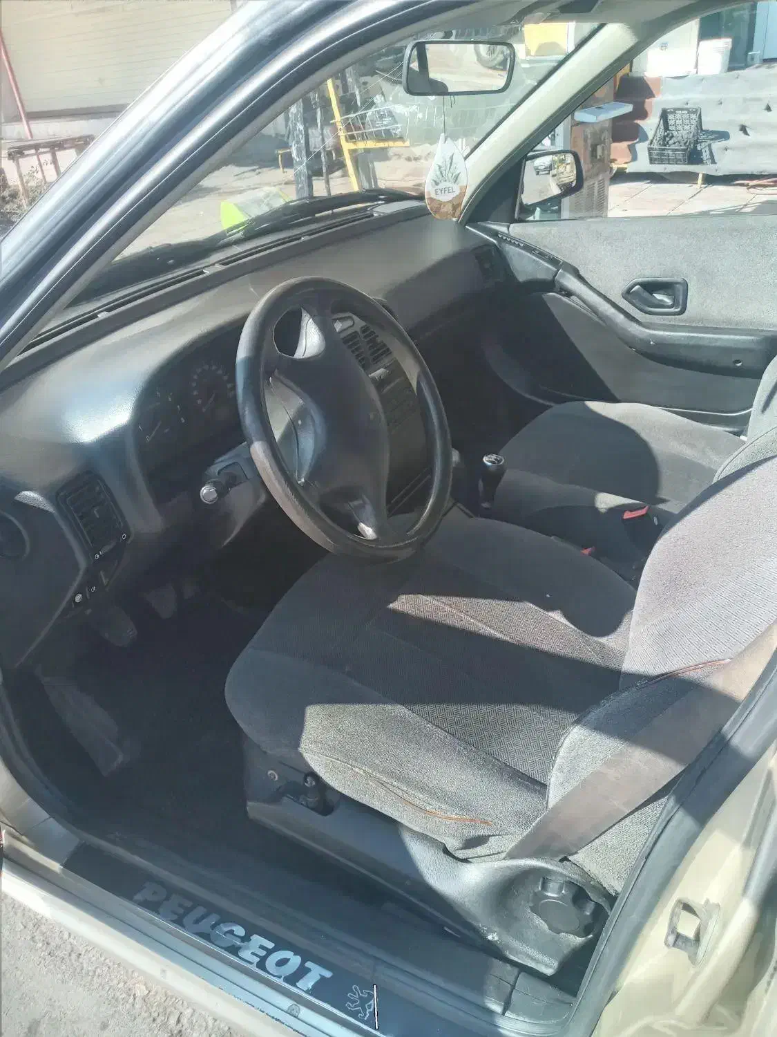 پارس بژ بدون رنگ شاسی پلمپ فقط یه درب استوک|خودرو سواری و وانت|ایذه, |دیوار