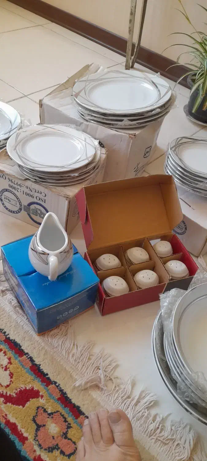 چینی مقصود ۸۳ تکه ..۱۲ نفره|ظروف سرو و پذیرایی|شیراز, شهرک رضوان|دیوار