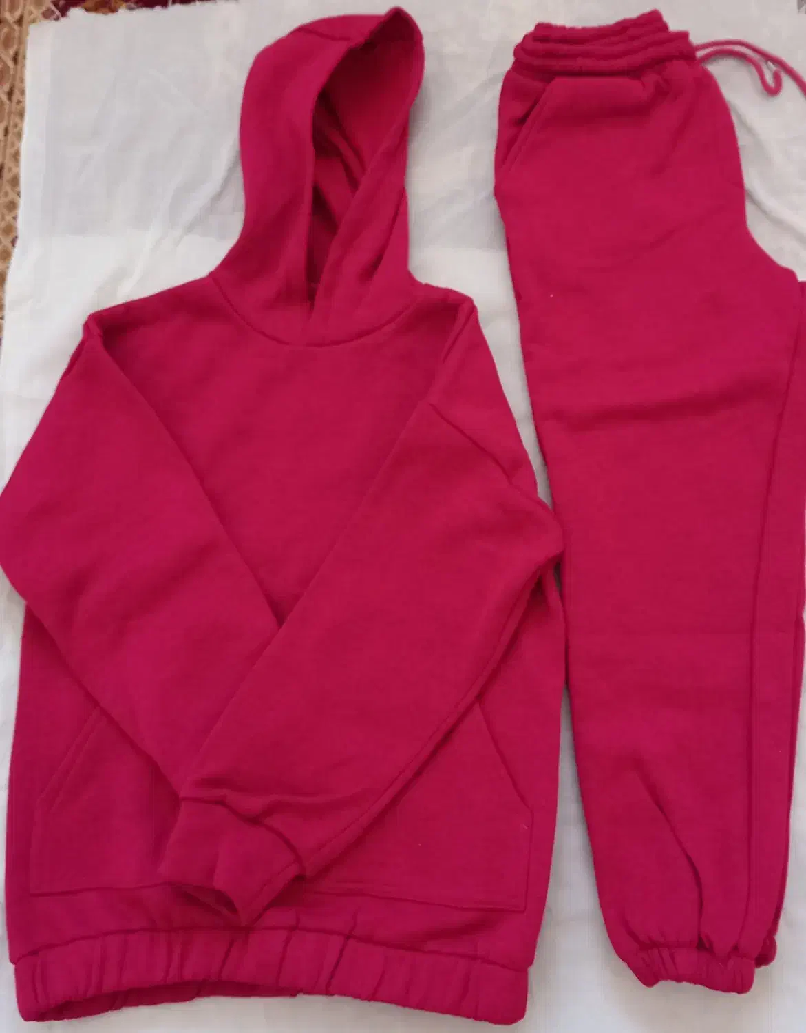 هودی با شلوار|لباس|صدرا-فارس, فاز ۲|دیوار