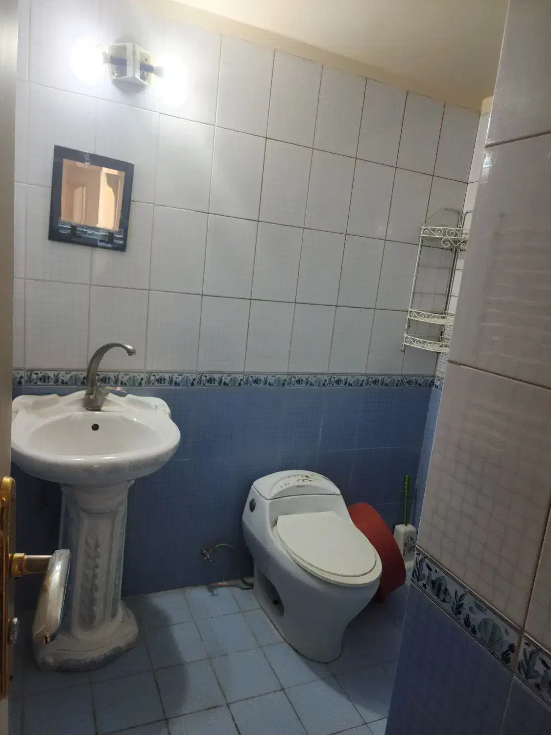 آپارتمان 73 متری تک واحدی نازی اباد