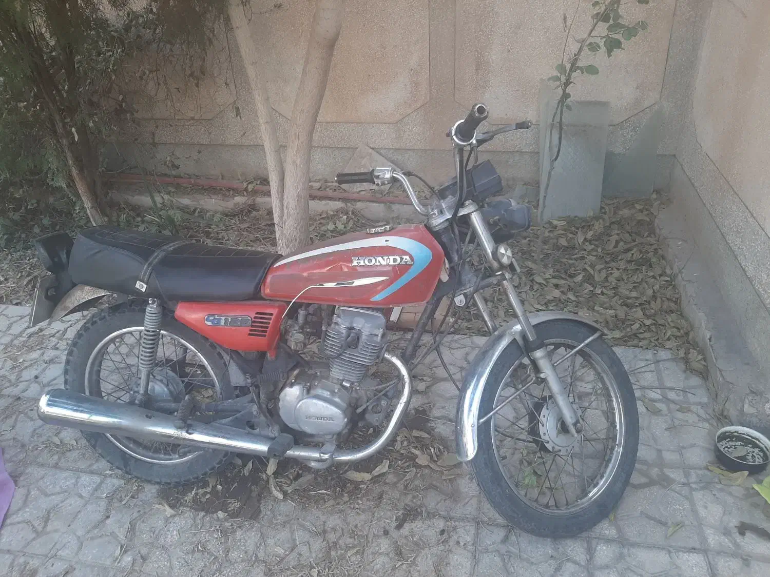 هندا ژاپن ۷۶ سرویس کامل شده کارت و سند پلاک قدیم|موتورسیکلت|کاشان, گبرها|دیوار