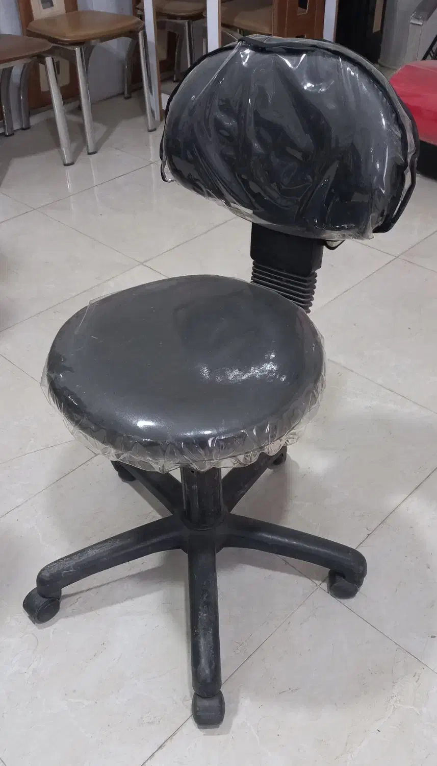 فروش وسایل آرایشگاه زنانه|آرایشگاه و سالن‌های زیبایی|خرم‌آباد, |دیوار