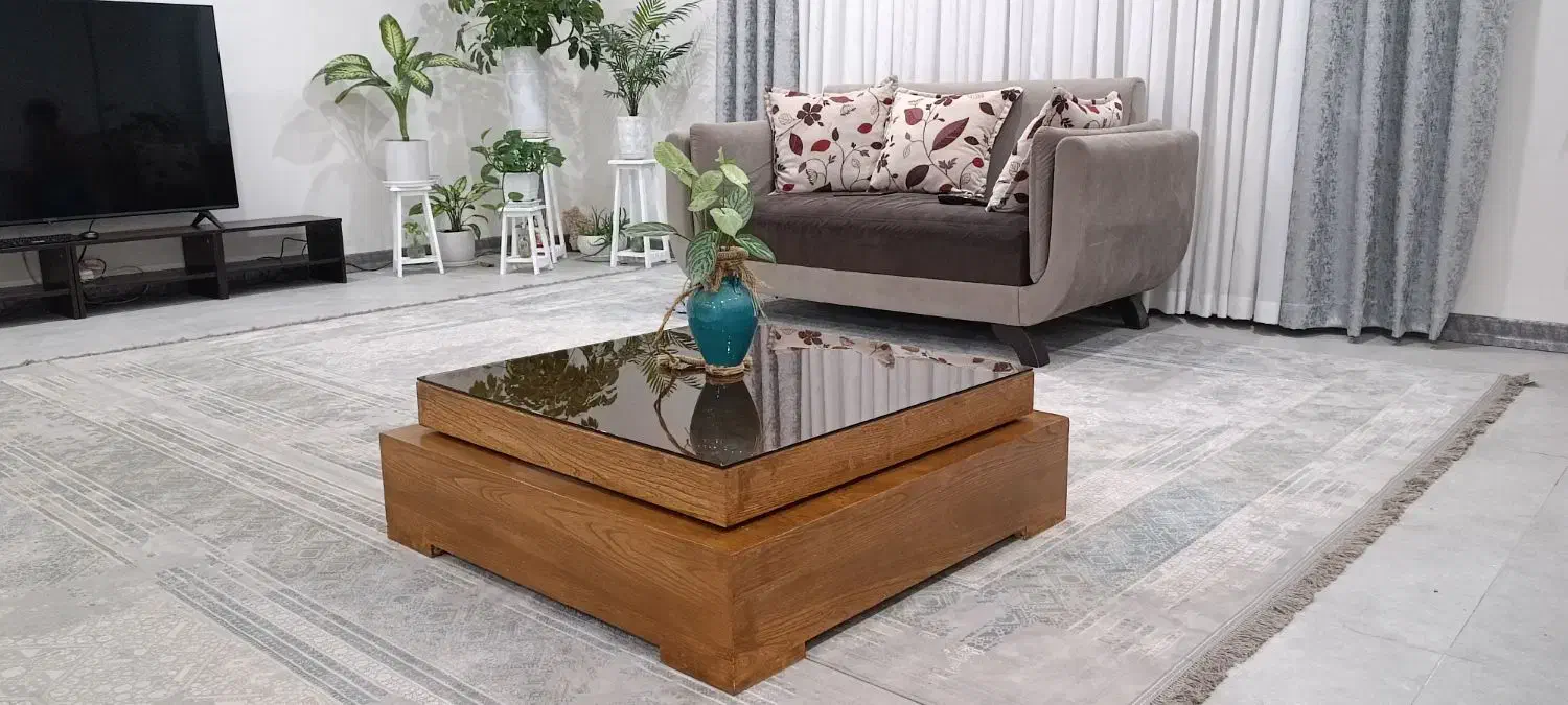 میز چوبی گردان همراه با شیشه|مبلمان خانگی و میز عسلی|پردیس, فاز ۸|دیوار