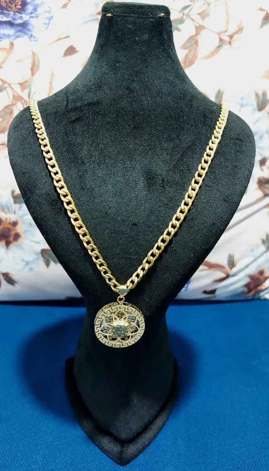 فروش فوری زنجیر کارتیر ۲۰۰ بالای تابلو|جواهرات|لامرد, |دیوار