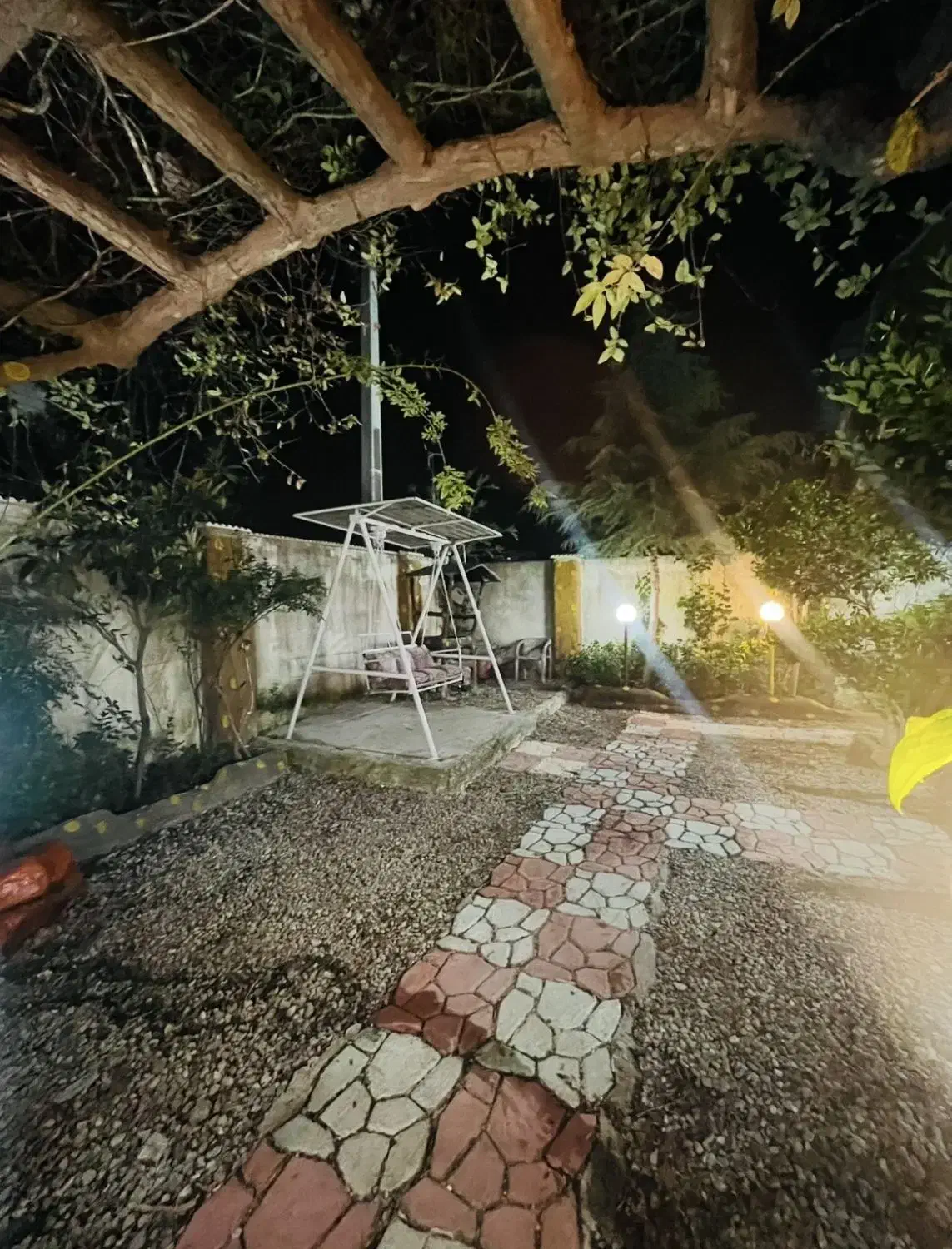 ویلا دربست لوکیشن دنج/ دسترسی مناسب|اجارهٔ کوتاهمدت ویلا و باغ|رامسر, |دیوار