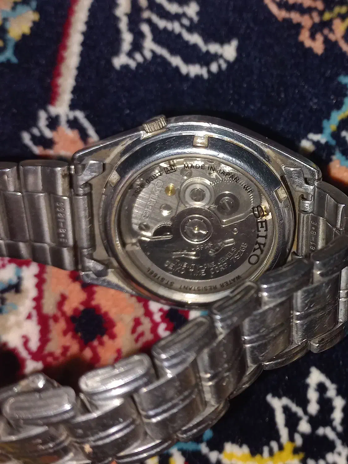 ساعت سکوپنج|ساعت|اراک, |دیوار