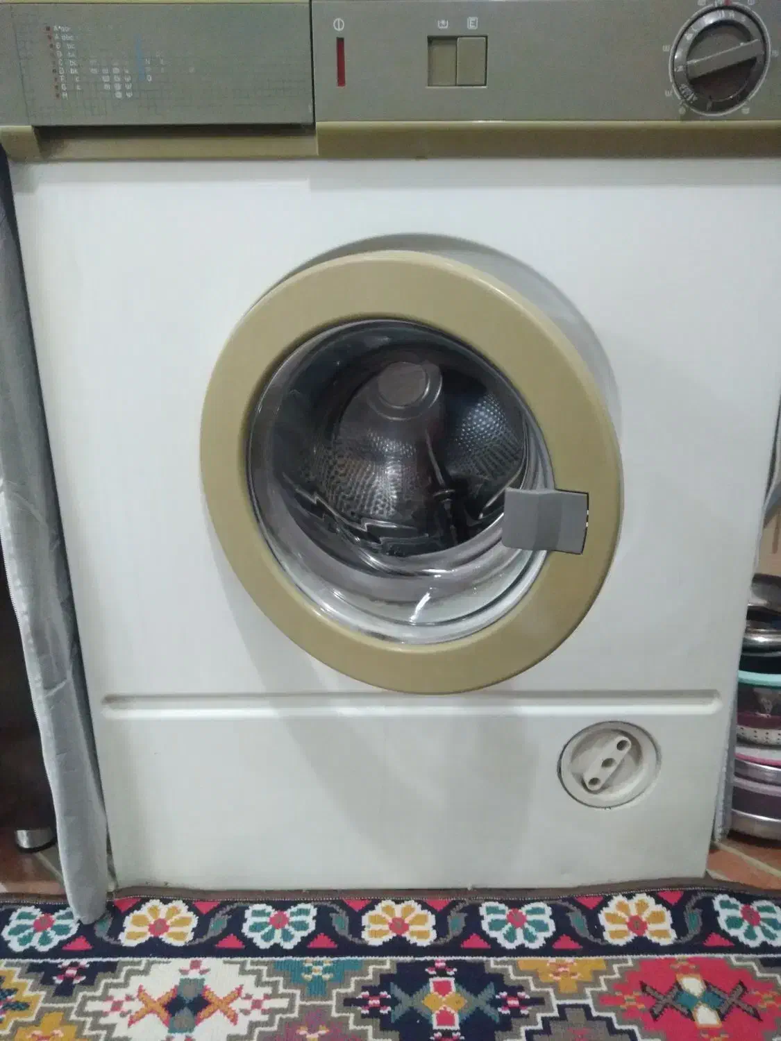 لباسشویی اتوماتیک ۶کیلویی سالم سالم|ماشین لباسشویی و خشک‌کن لباس|دورود, |دیوار