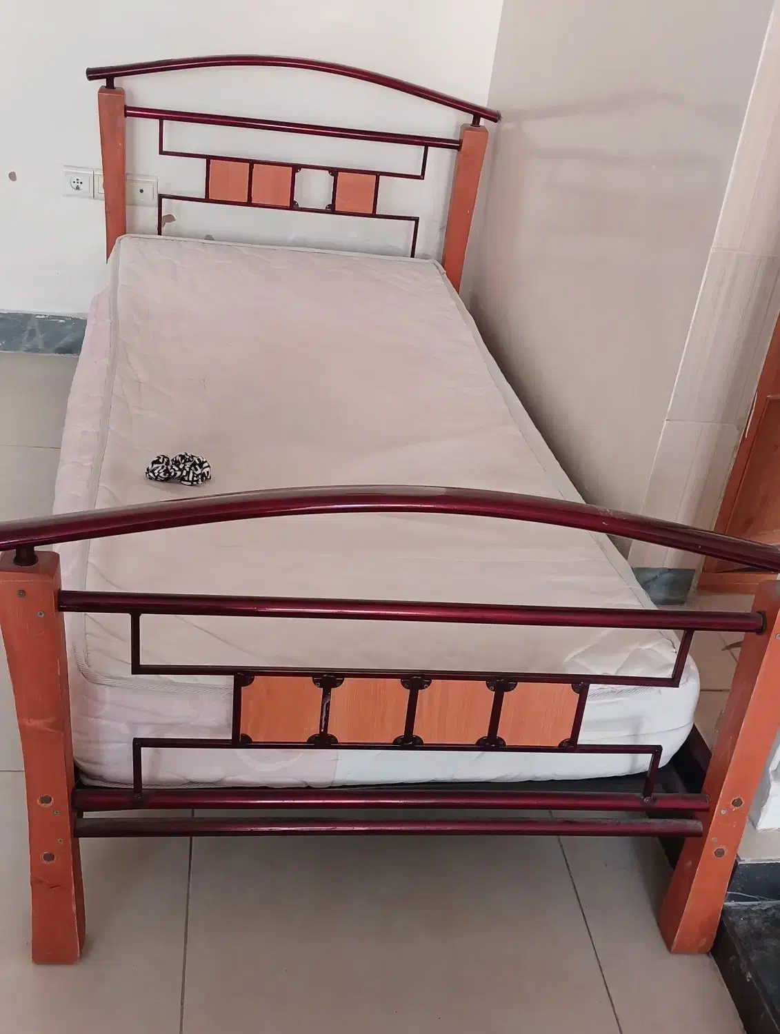 تخت|تخت و سرویس خواب|کوهدشت, |دیوار