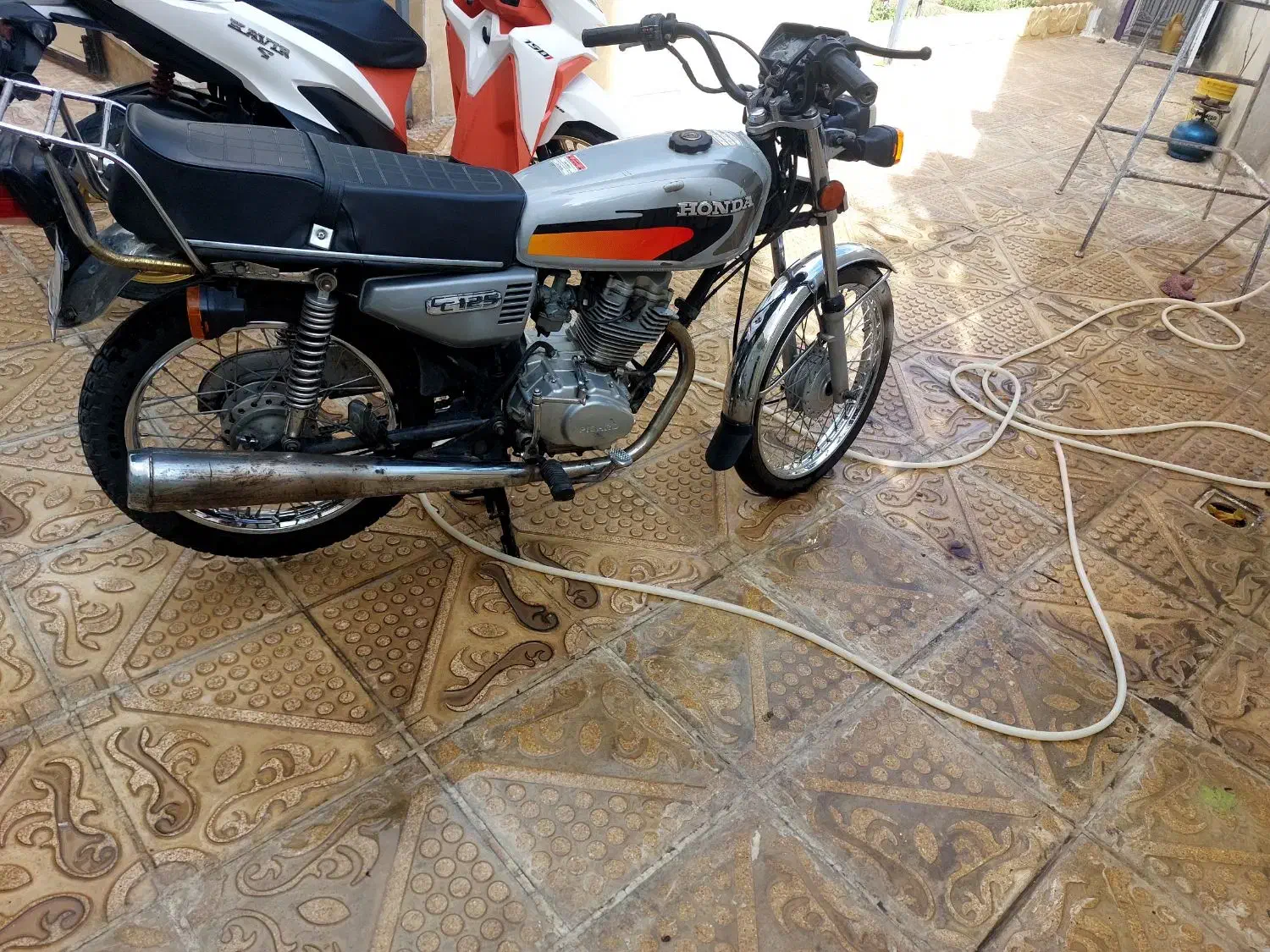 موتور ۱۲۵ سند دار|موتورسیکلت|شاهین دژ, |دیوار