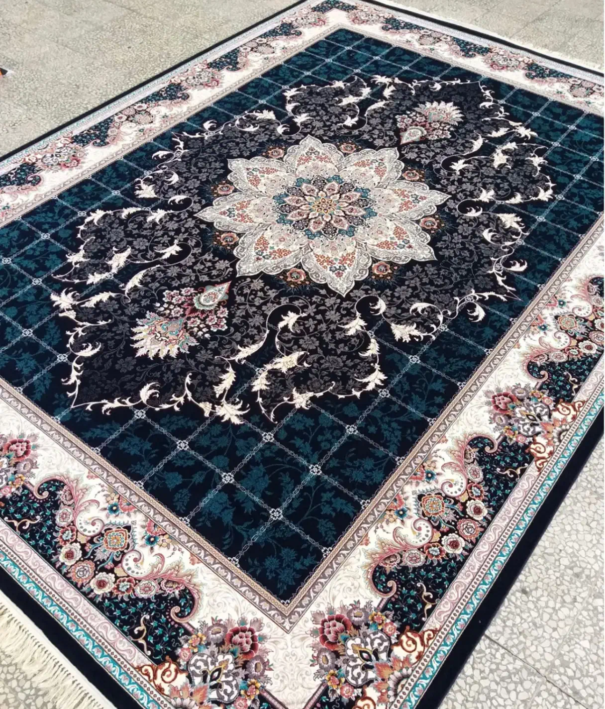 دوعدد فرش ۹متری|فرش|بروجرد, |دیوار