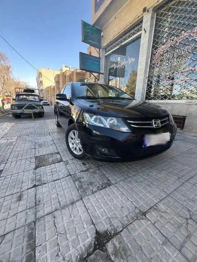 آریو زوتی مدل ۲۰۱۴|خودرو سواری و وانت|شاهین‌شهر, فردوسی|دیوار