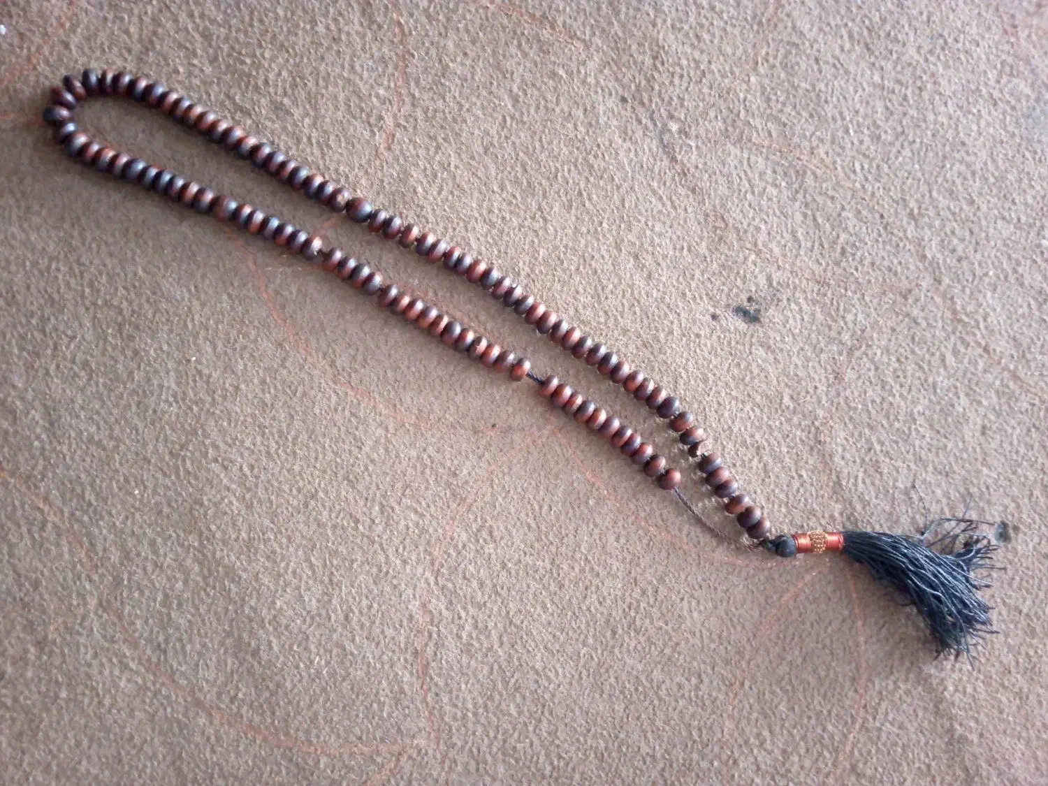 تسبیح خرما|کلکسیون اشیاء عتیقه|زاهدان, |دیوار