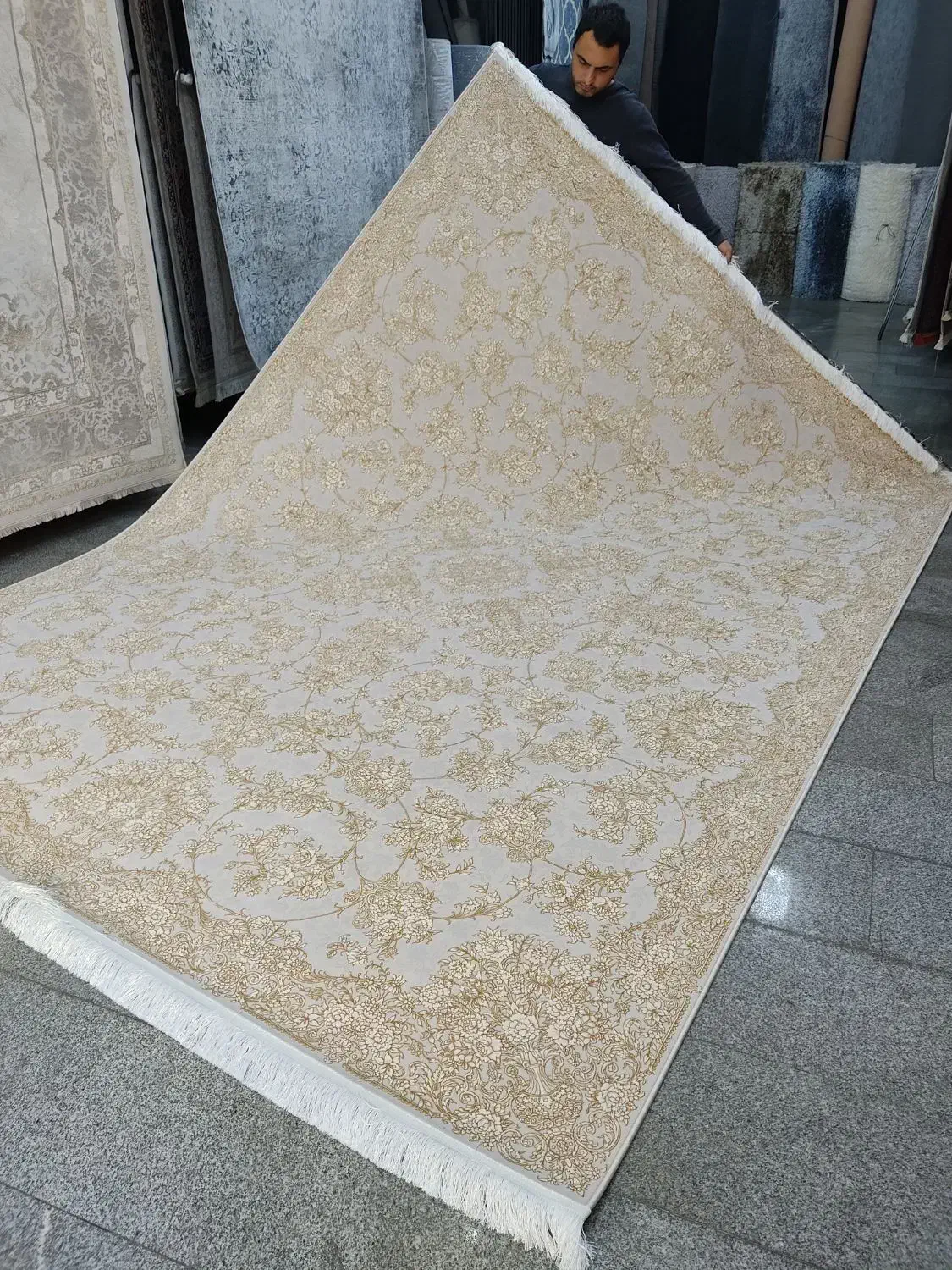 فرش۱۲۰۰شانه بدون حاشیه نخ ترک|فرش|قدس, شهر‌قدس|دیوار