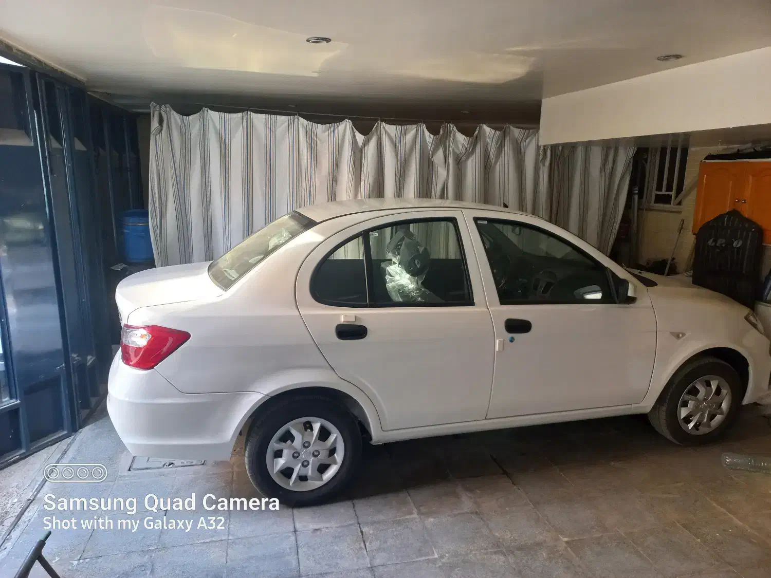 ساینا s خشک تحویل آذر|خودرو سواری و وانت|اصفهان, شهرستان|دیوار