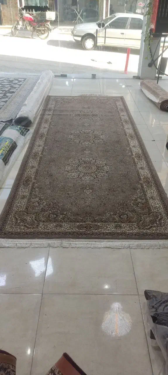 ۵ تخته فرش ۷۰۰ شانه گردویی یکونیم درچهار  کارکرده|فرش|جوانرود, |دیوار
