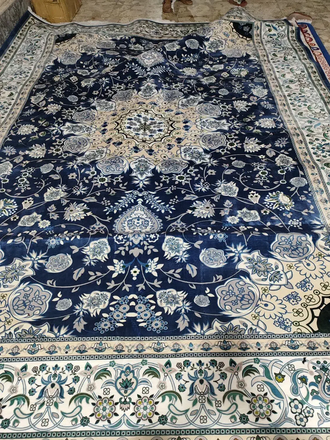 فرش  خارجی حراج زدم قیمت دبی|فرش|بندر گناوه, |دیوار