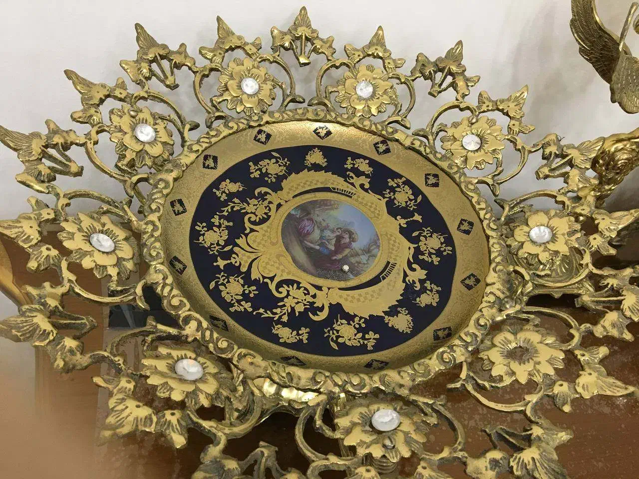 میوه خوری برنزی|ظروف سرو و پذیرایی|اندیشه, اندیشه فاز ۱|دیوار