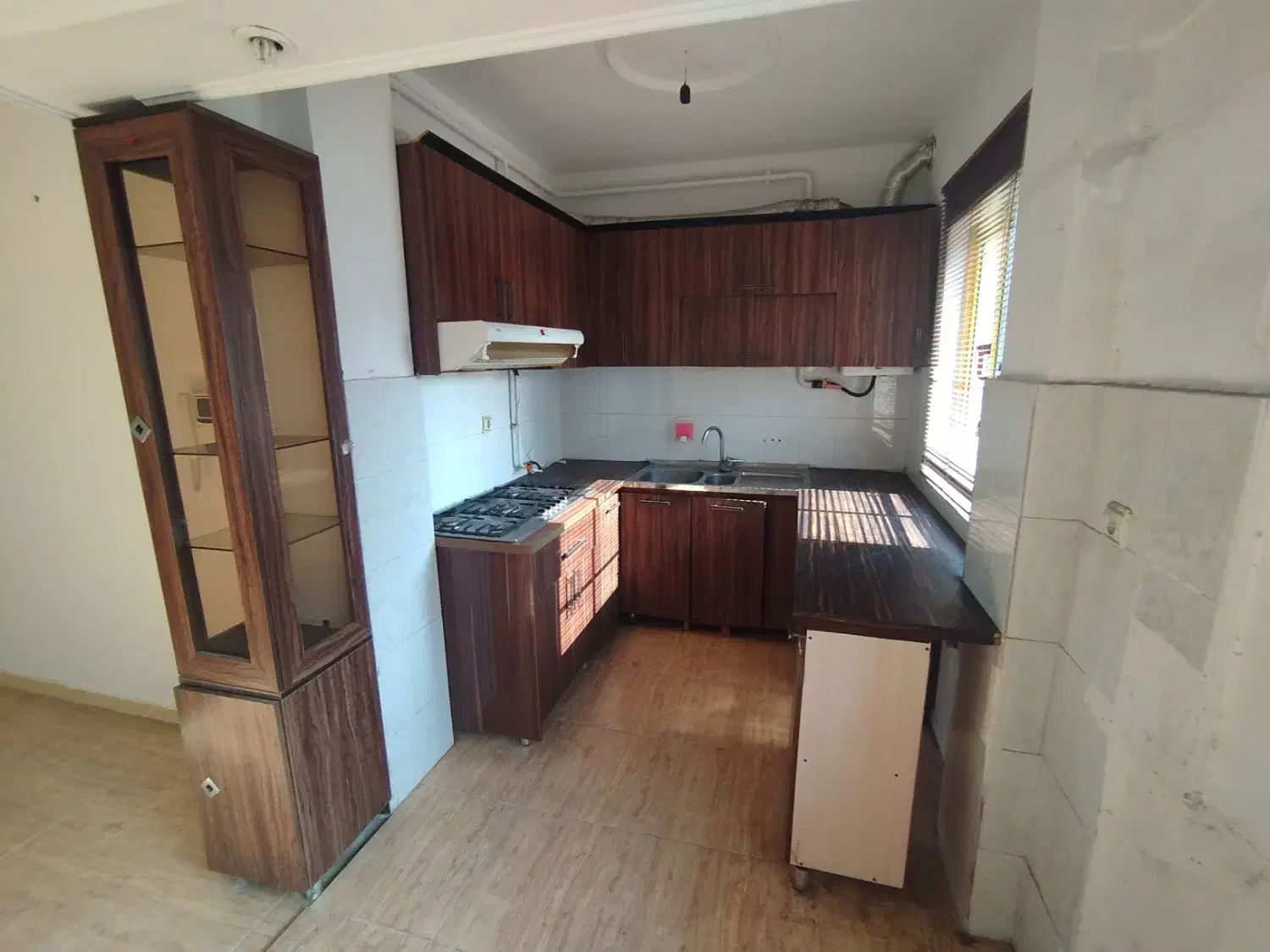 اجاره خانه در رودباری با پارکینگ|اجارهٔ آپارتمان|رشت, رودباری|دیوار