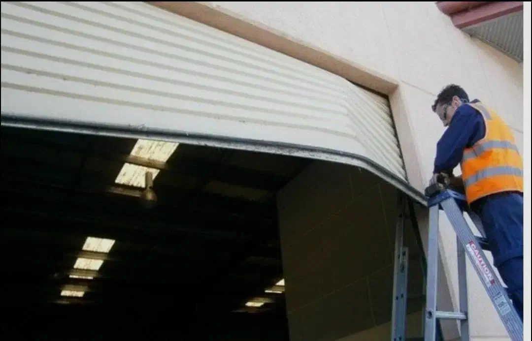 تعمیرکرکره برقی دراتومات شیشه ای جک پارکینگ ریلی|خدمات پیشه و مهارت|تهران, نیاوران|دیوار