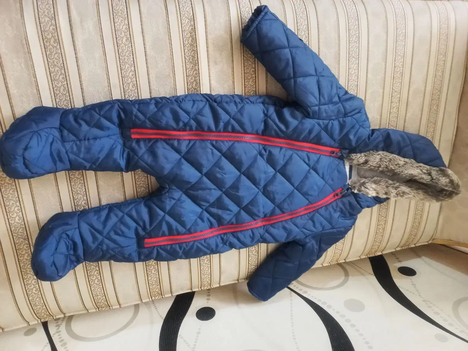 کاپشن سرهمی نو نو اصلا تن نرفته مناسب سیسمونی|کفش و لباس بچه|شاهینشهر, خانه کارگر|دیوار