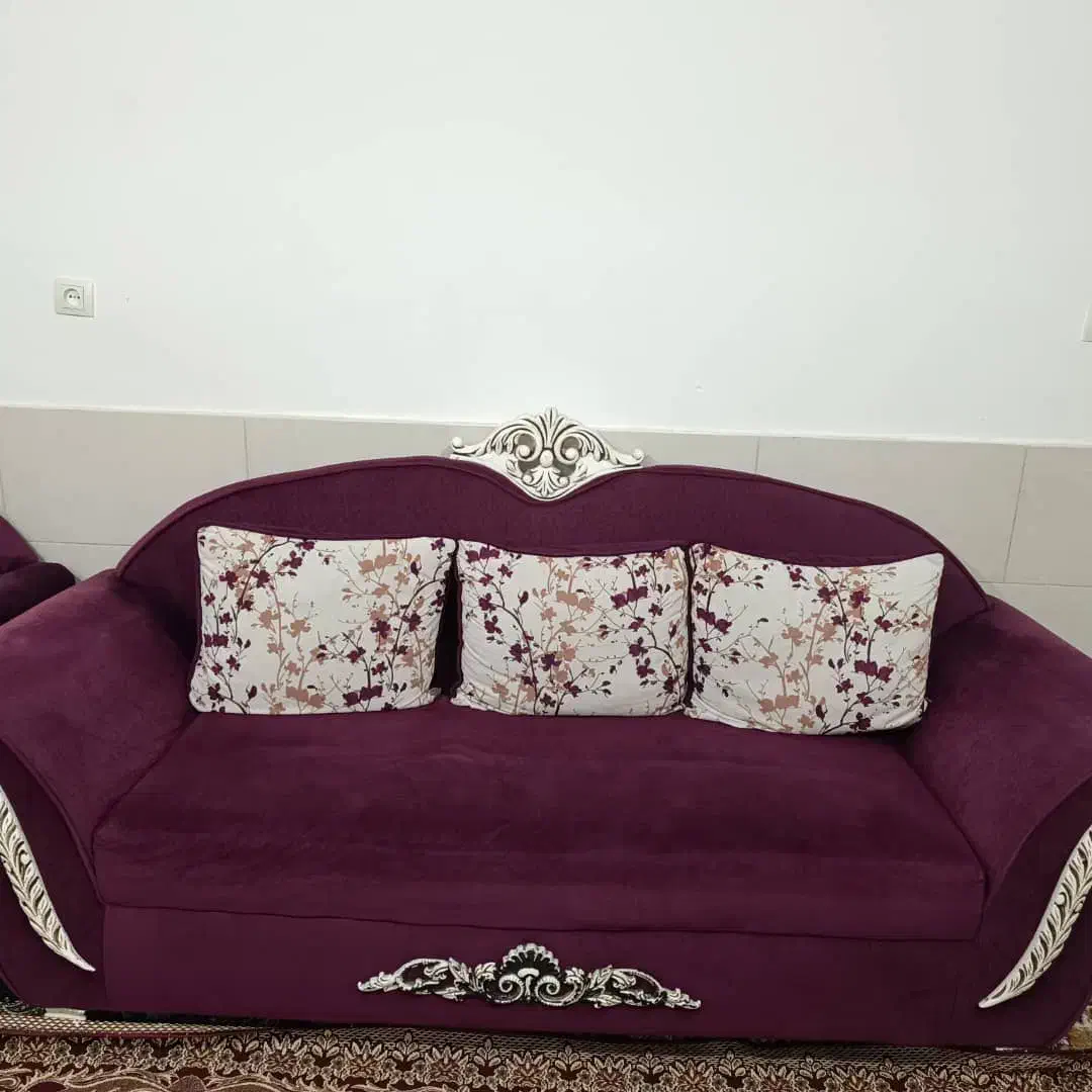 فروش فوری مبل ۱۱ نفره، ویترین و میز|مبلمان خانگی و میز عسلی|آباده, |دیوار