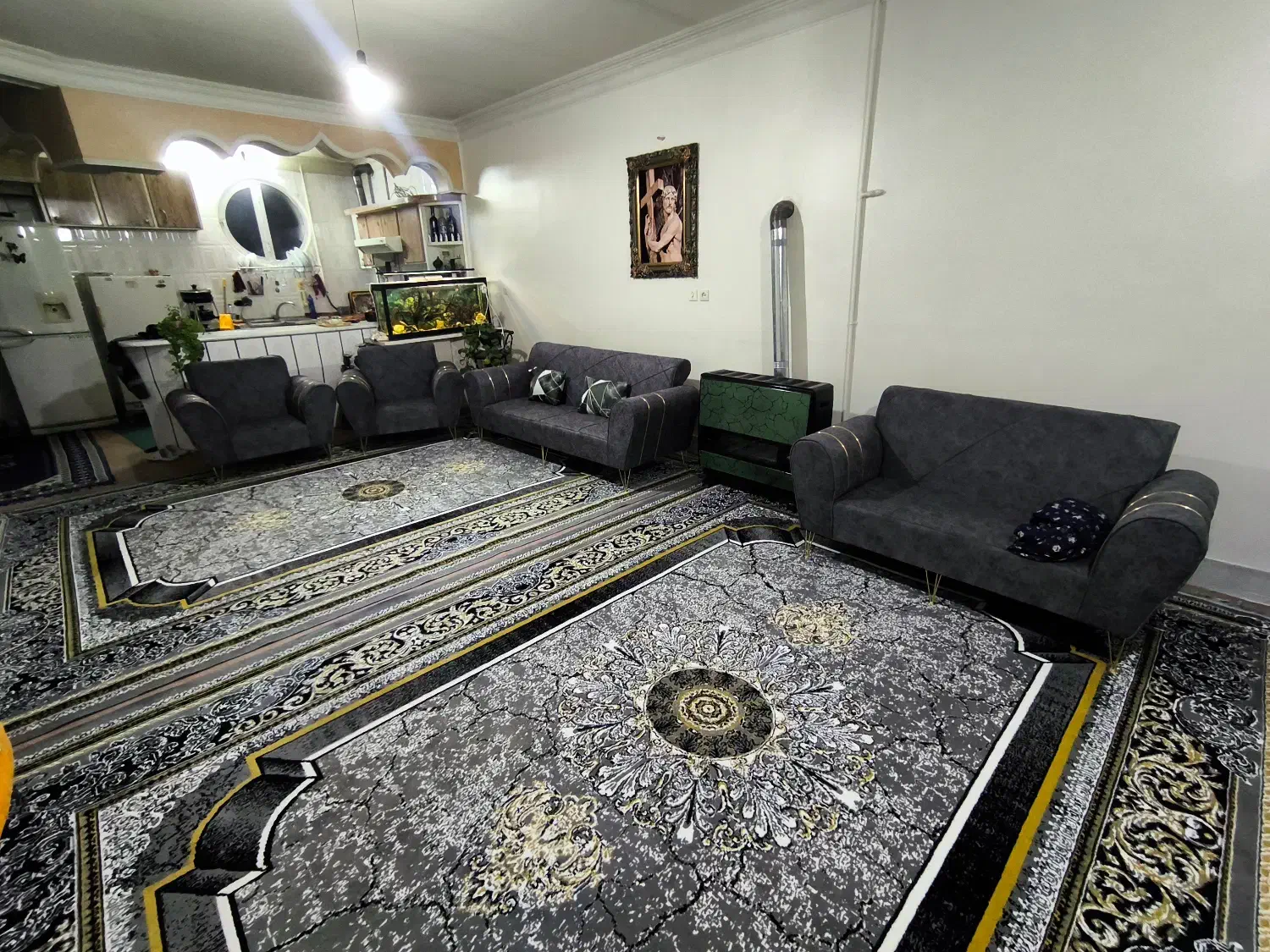 مبل هفت نفره|مبلمان خانگی و میز عسلی|اصفهان, کساره|دیوار