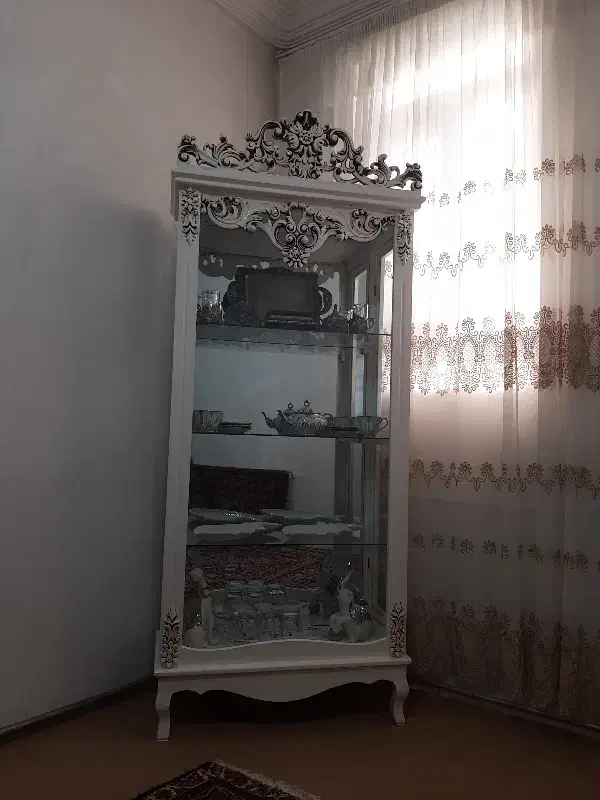 بوفه چوبی در حد نو|بوفه، ویترین، کنسول|شوط, |دیوار