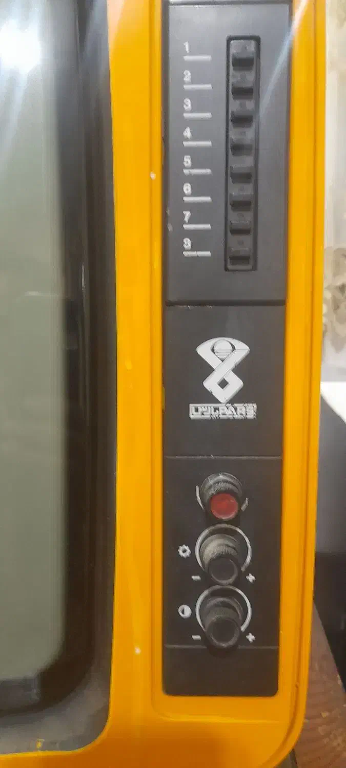 تلوزیون سیاه وسفیدکلکسیونی|تلویزیون و پروژکتور|خوی, |دیوار