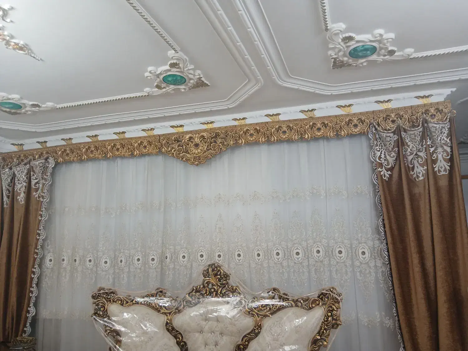 پرده|پرده، رانر، رومیزی|شوط, |دیوار