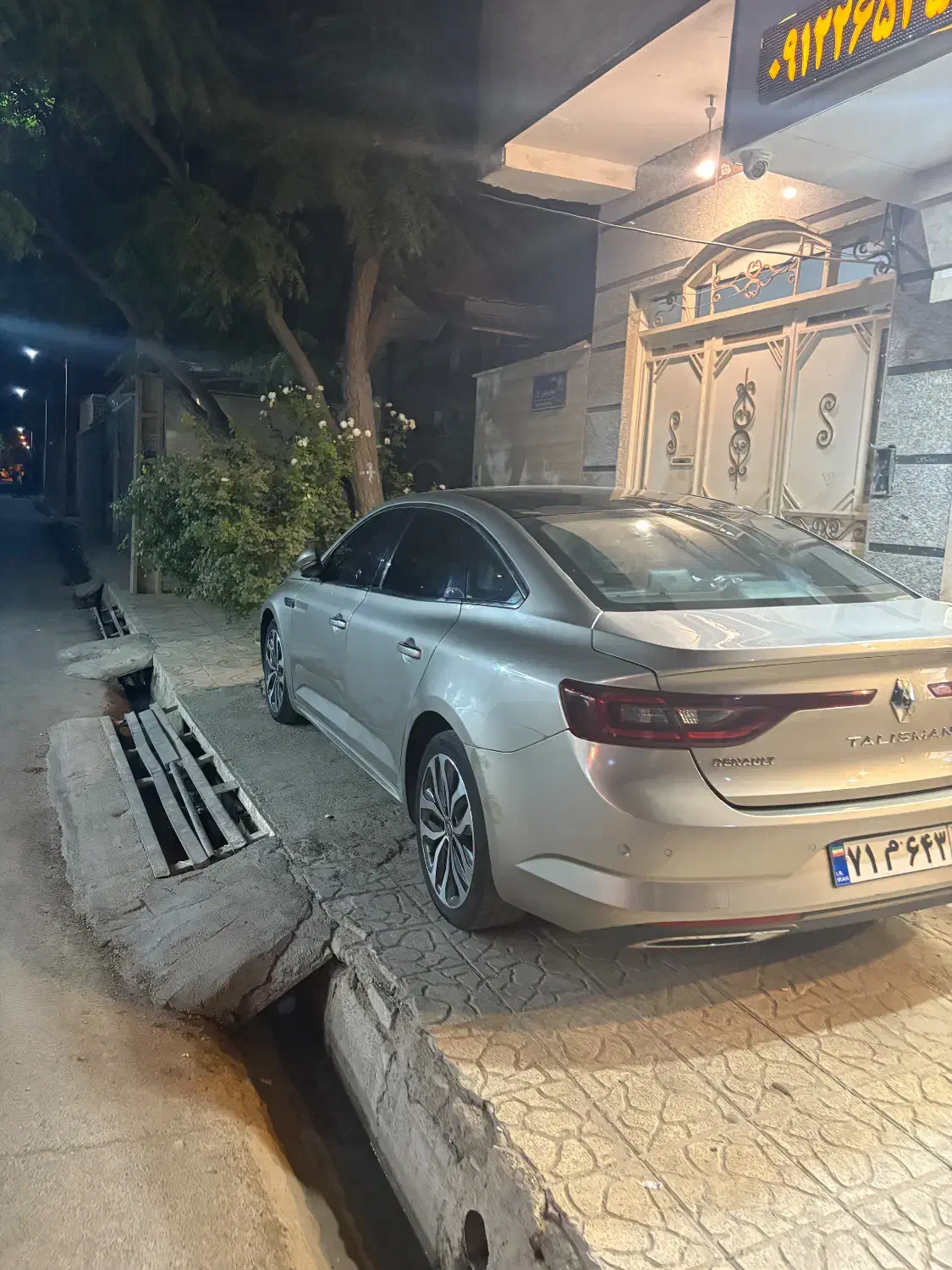 تاکسی vip|خدمات حمل و نقل|هشتگرد, شهرک صنعتی هشتگرد|دیوار