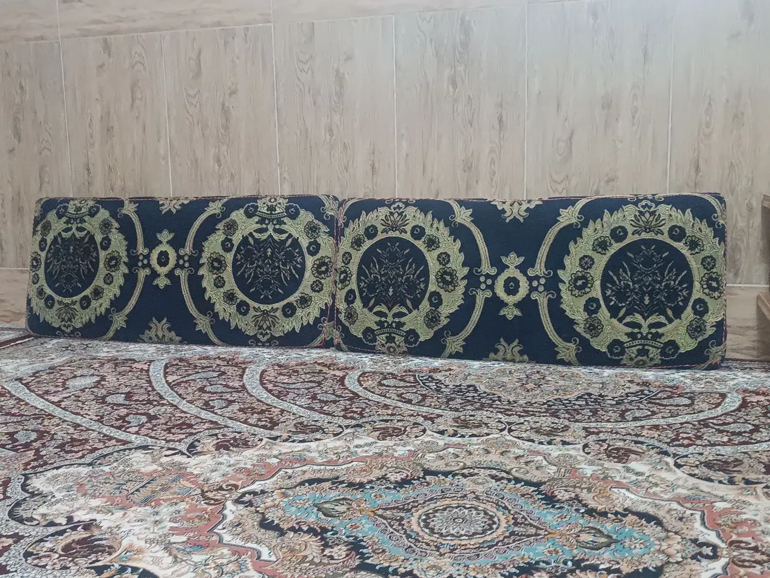 پشتی|پشتی|قم, شهرک فاطمیه|دیوار