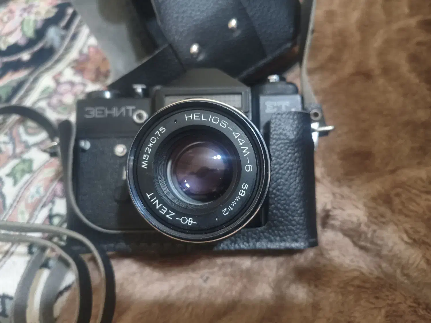 دوربین زنیت|کلکسیون اشیاء عتیقه|شاهین‌شهر, گزبرخوار|دیوار