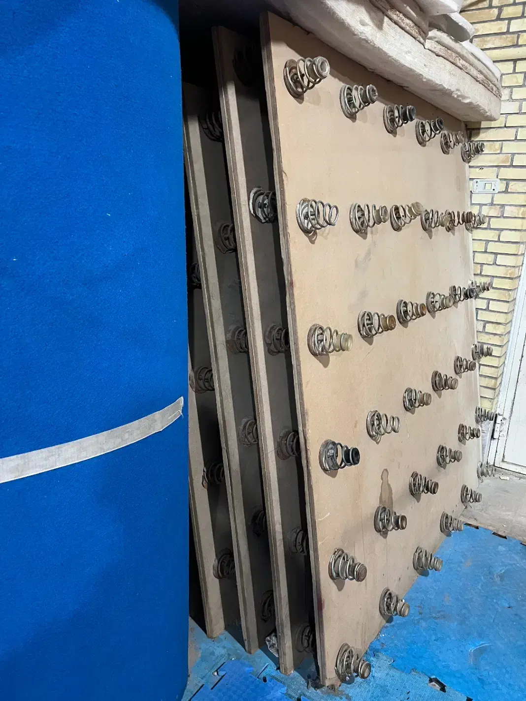 پیست فنر ژیمناستیک|تجهیزات ورزشی|نی‌ریز, |دیوار