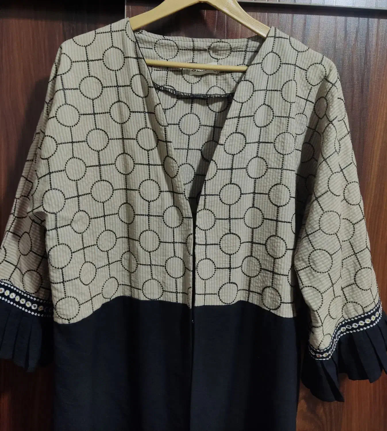 مانتو مزونی|لباس|اراک, |دیوار