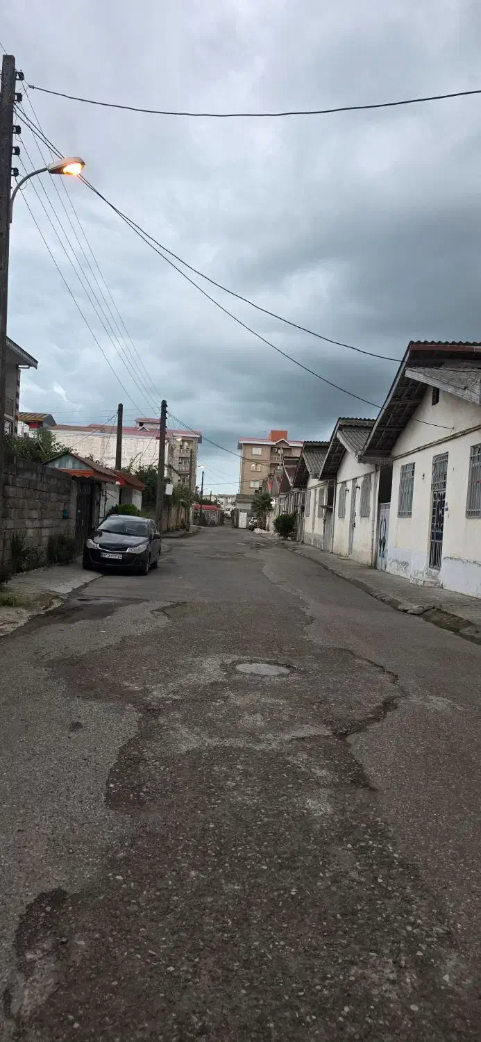 فروش ویلایی ۳۰۰ متری شهرک انصاری دو قدمی دریا|فروش خانه و ویلا|رودسر, |دیوار